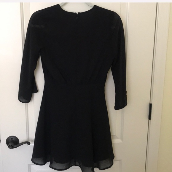 Cute long sleeve little black dress🖤 - Picture 6 of 8